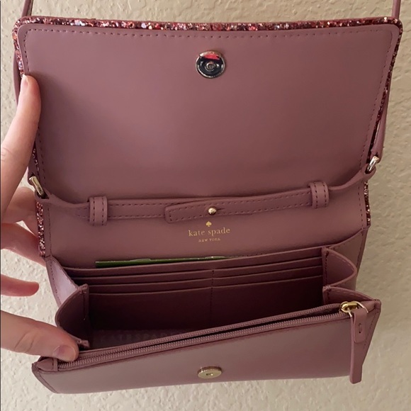 Crossbody Kate Spade purse - Picture 2 of 3
